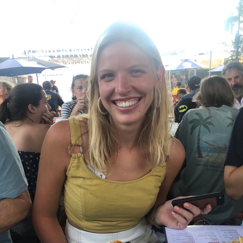 Meet your Posher, Claire